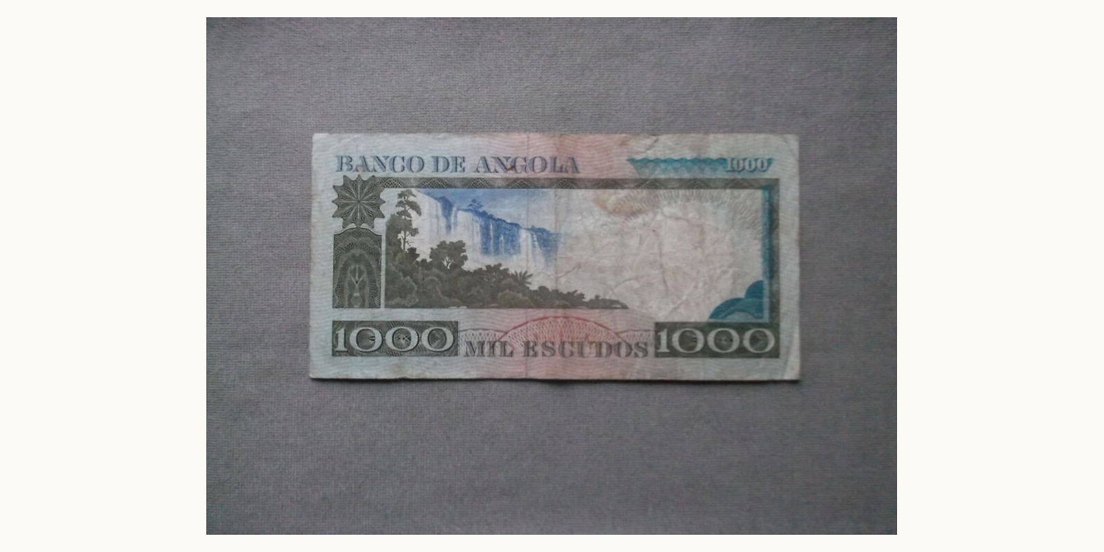 1000 escudos Ангола 1973 — Оборотная сторона