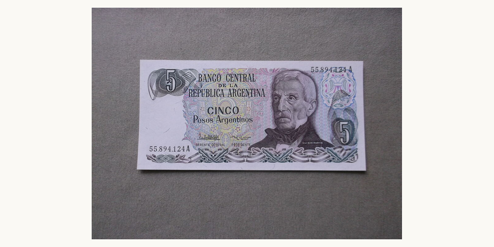 5 pesos 1984