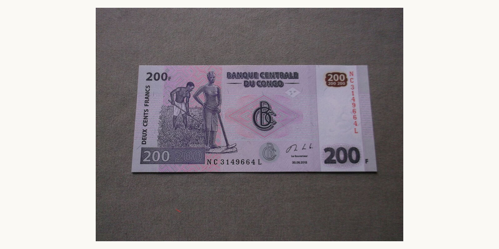 200 franc 2013