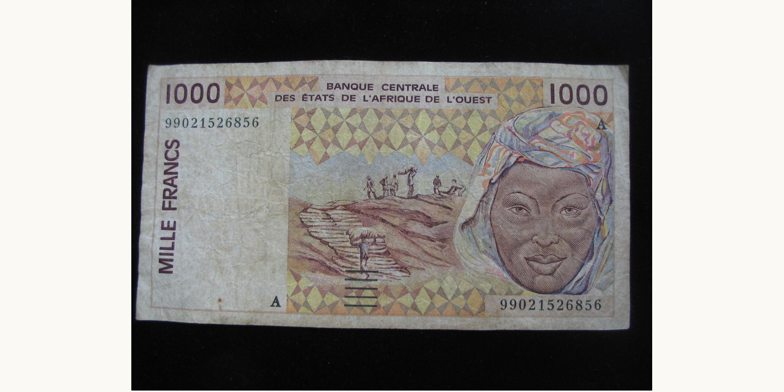 1000 francs Кот-д’Ивуар 1999 — Лицевая сторона