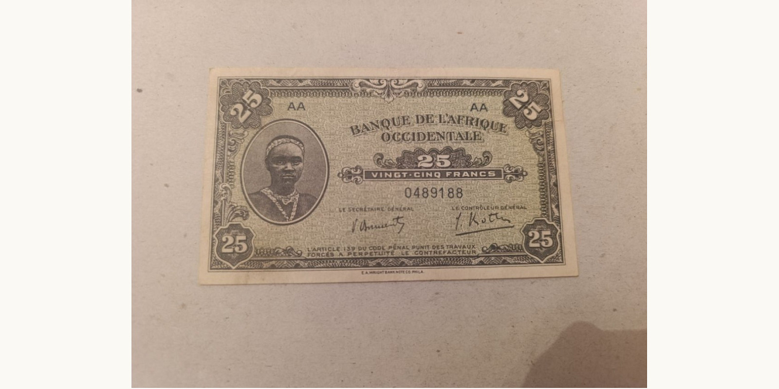 25 francs Кот-д’Ивуар 1942 — Лицевая сторона