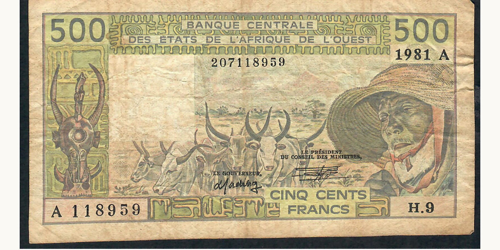 500 francs Кот-д’Ивуар 1981 — Лицевая сторона