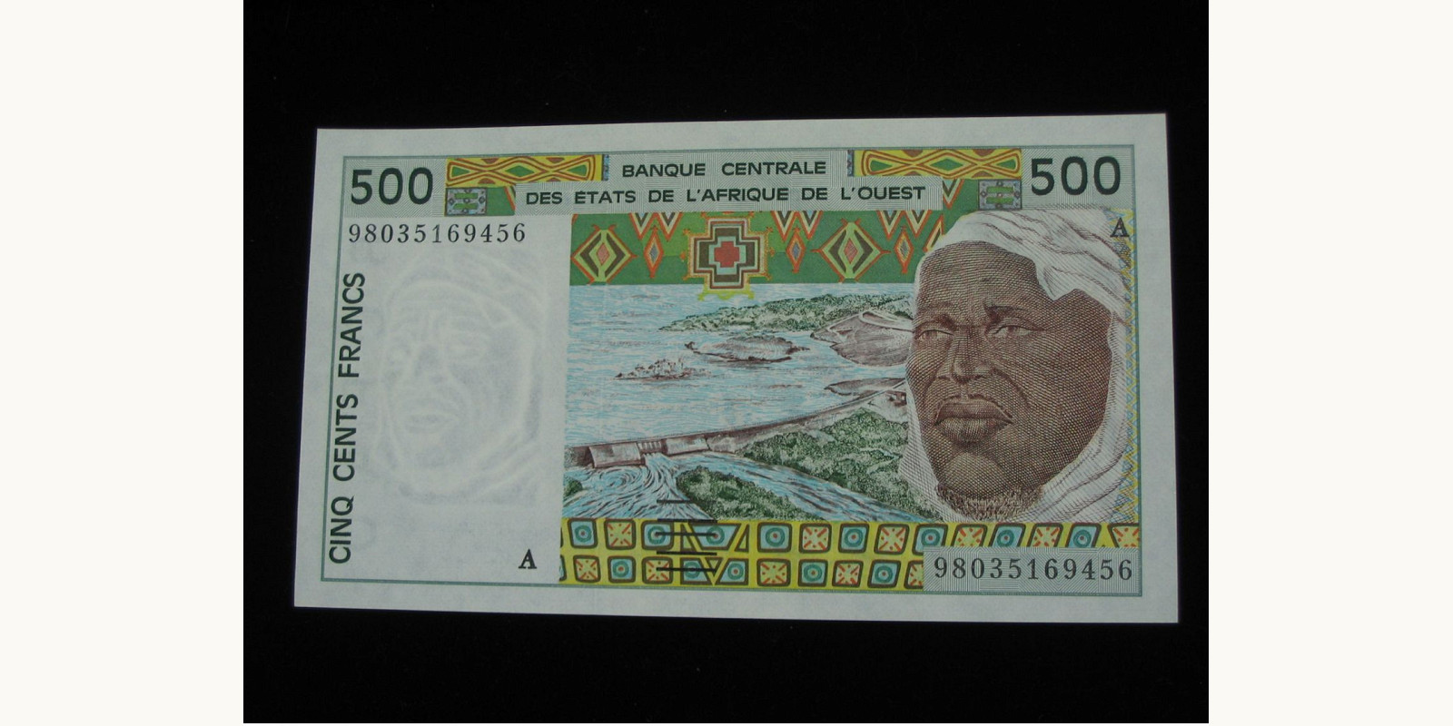 500 francs Кот-д’Ивуар 1996 — Лицевая сторона