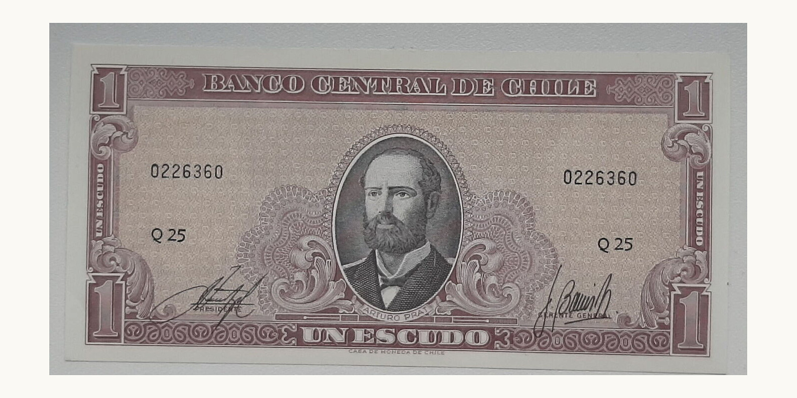 1 escudos Chile 1964 — Front side