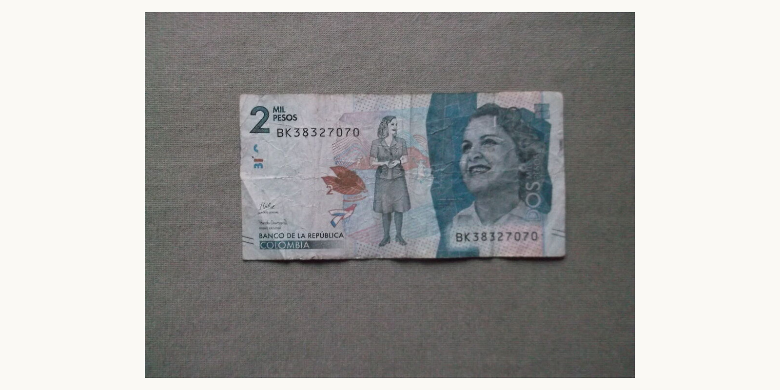 2 pesos 2000