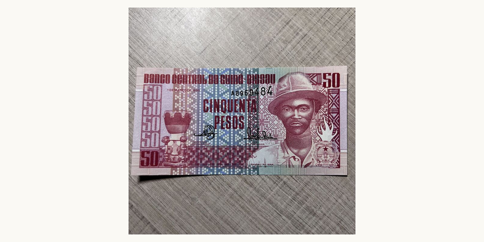 50 pesos Guinea 1990 — Front side