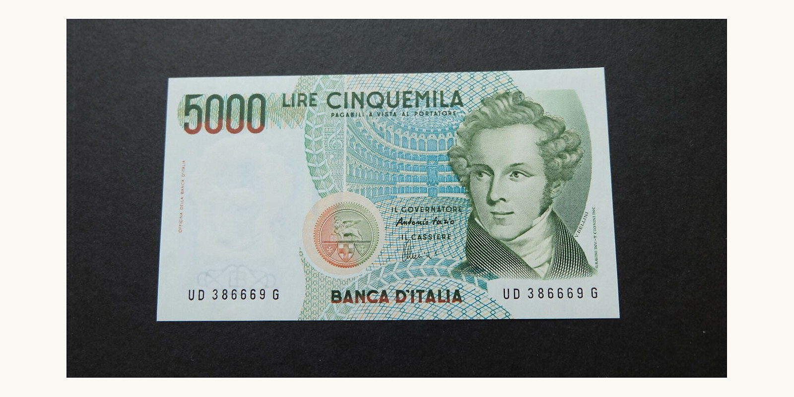 5000 lira Italy 1985 — Front side