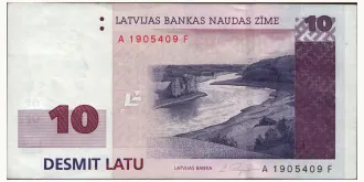 10 latu 2000