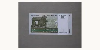 200 ariary 2004