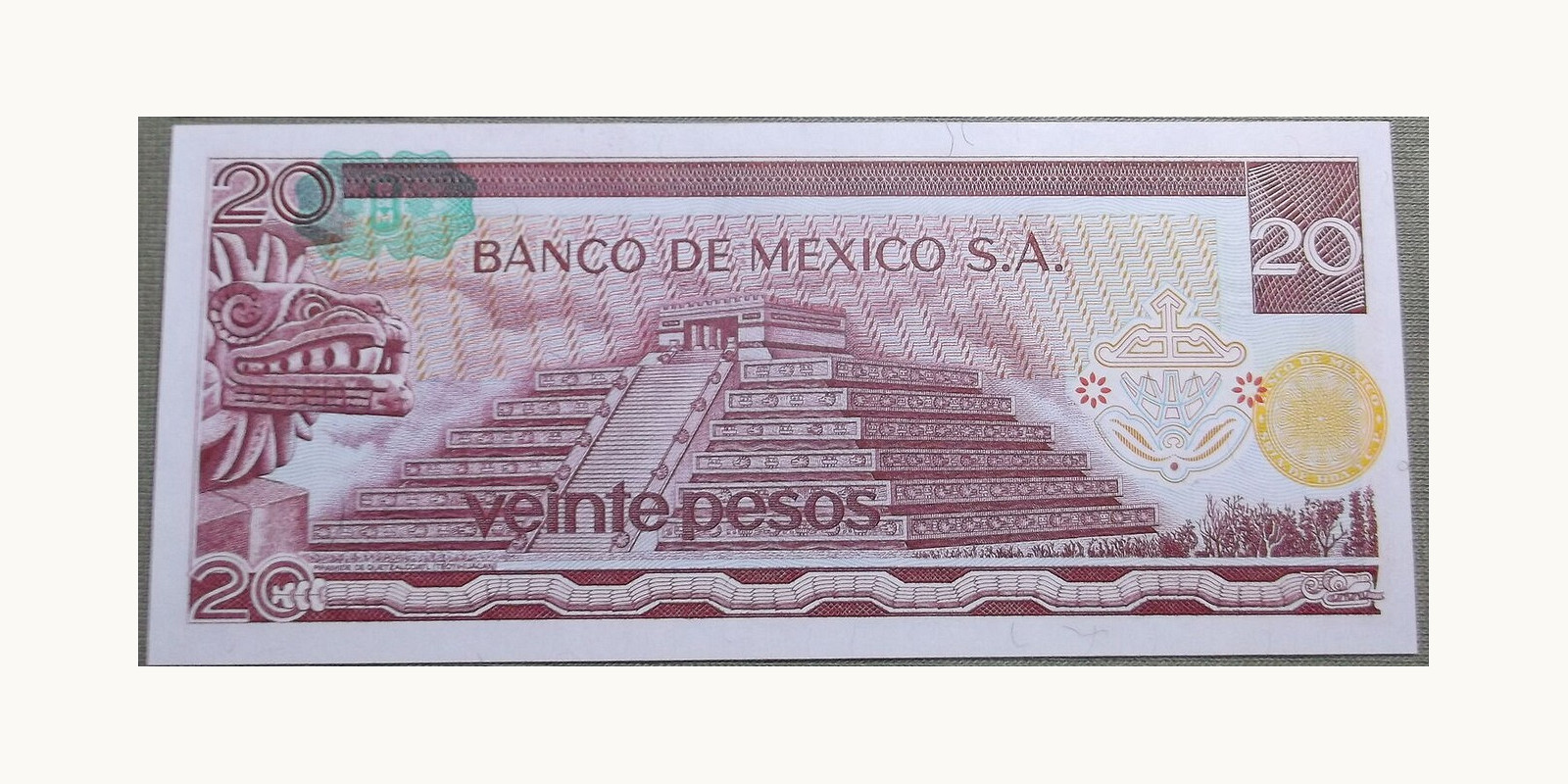 20 pesos Мексика 1977 — Оборотная сторона