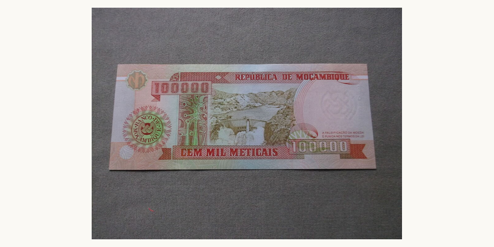 100000 meticais Mozambique 1993 — Back side