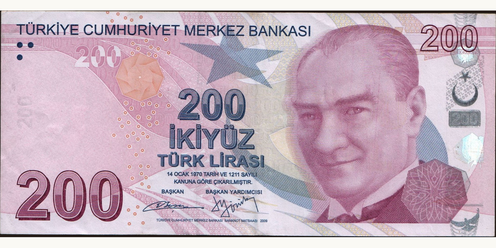 200 lira Turkey 2013 — Front side