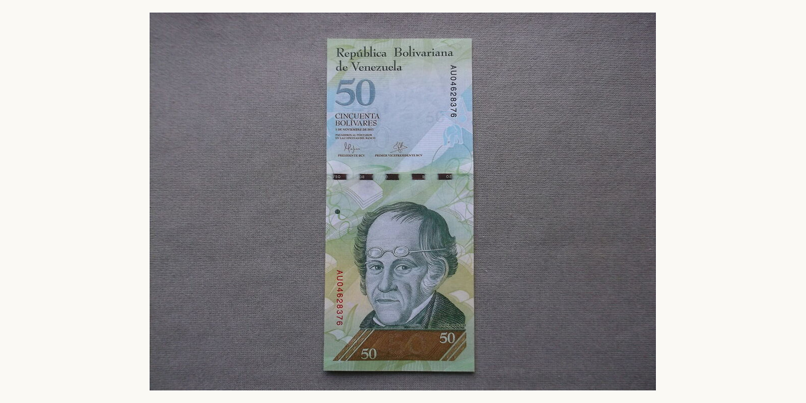 50 bolivars 2015