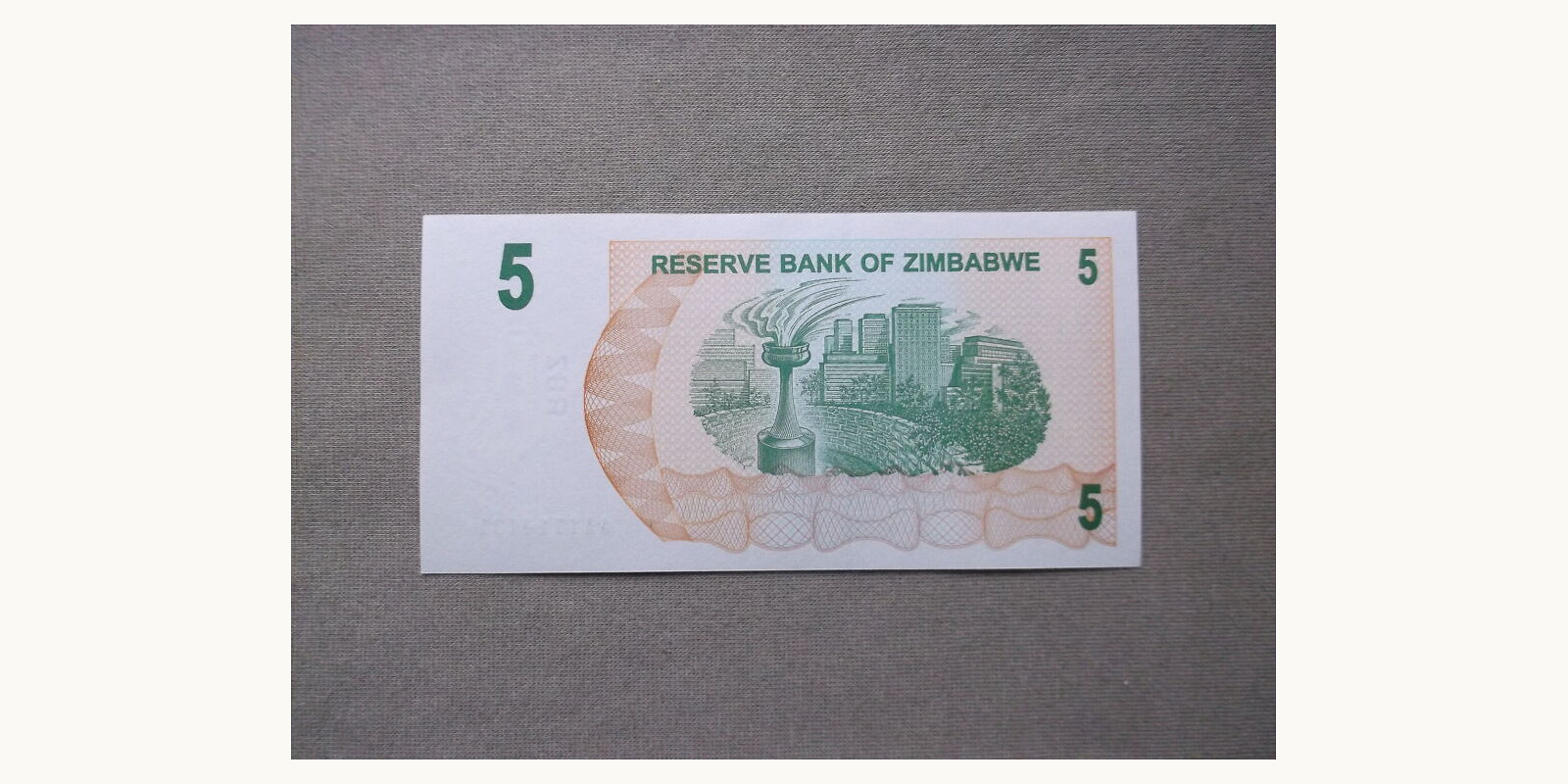 5 dollars Зимбабве 2006 — Оборотная сторона