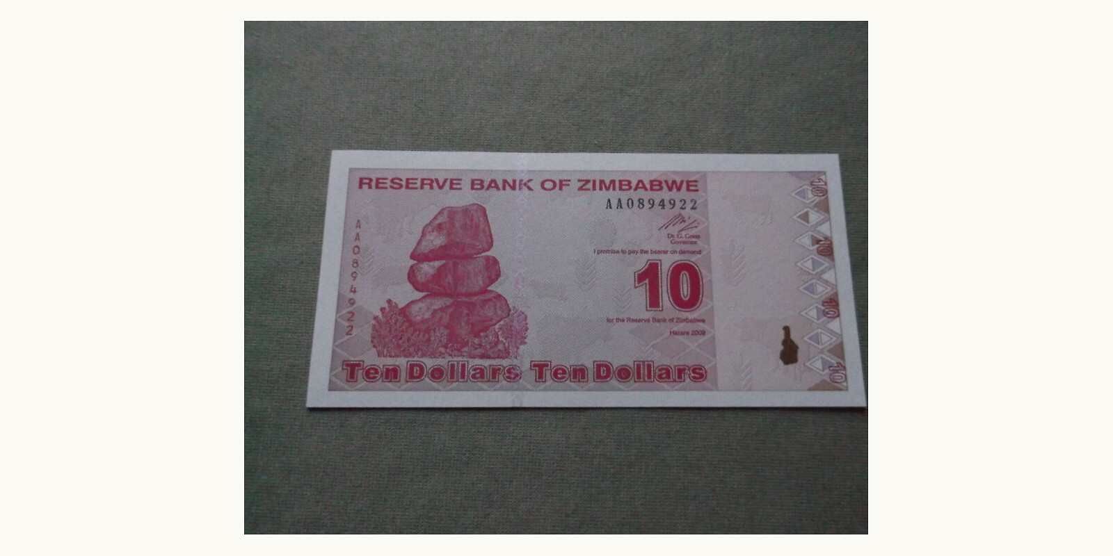 10 dollars Зимбабве 2009 — Лицевая сторона